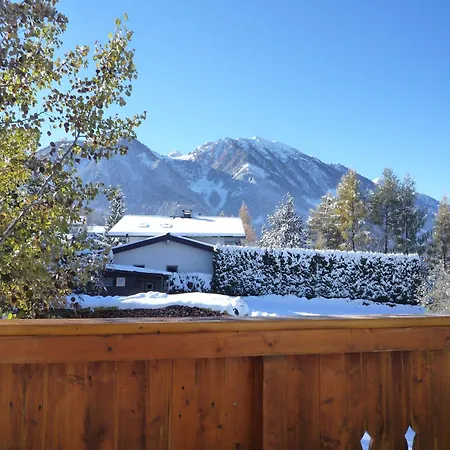 Bergkristall Apartament *